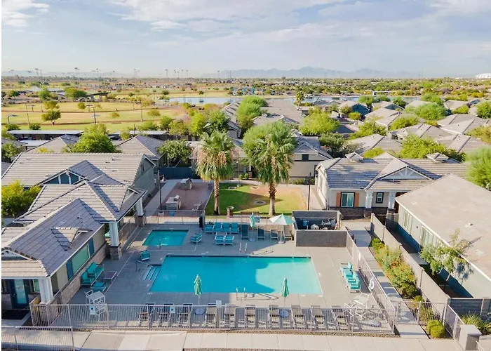 2 Bedroom Villa, Dog Park, Lake, Wifi, Laundry , Pool * Peoria