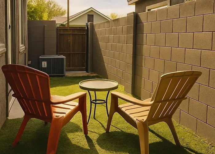2 Bedroom Villa, Dog Park, Lake, Wifi, Laundry , Pool Villa *